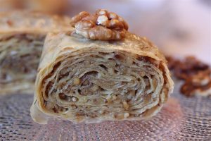 Read more about the article 7 Super Delicious Bosnian Desserts You Need To Try